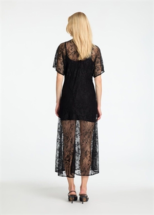 Daphne ss midi lace kjole Sort Selected Femme 